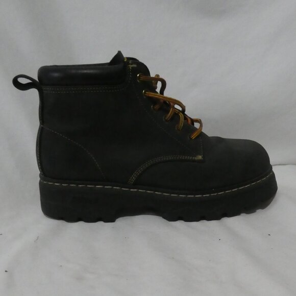 ROOTS - Tuff | 11 inch bottom sole measured | Rugged Black Outdoor Hiking Boots - Picture 4 of 12